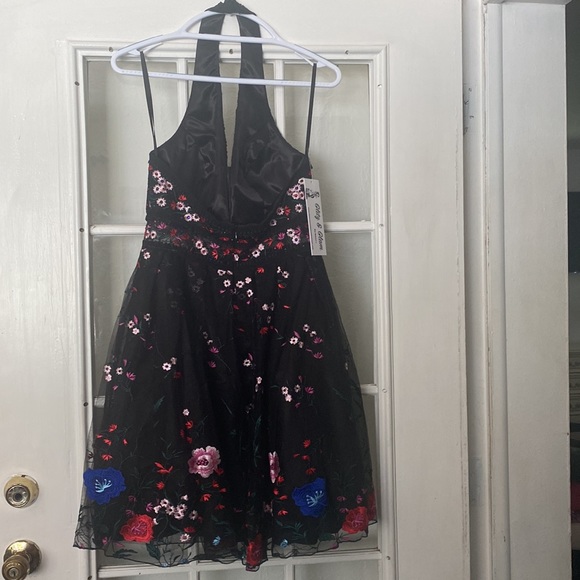 Dave and Johnny Black Embroidered Homecoming Dress - Picture 2 of 8